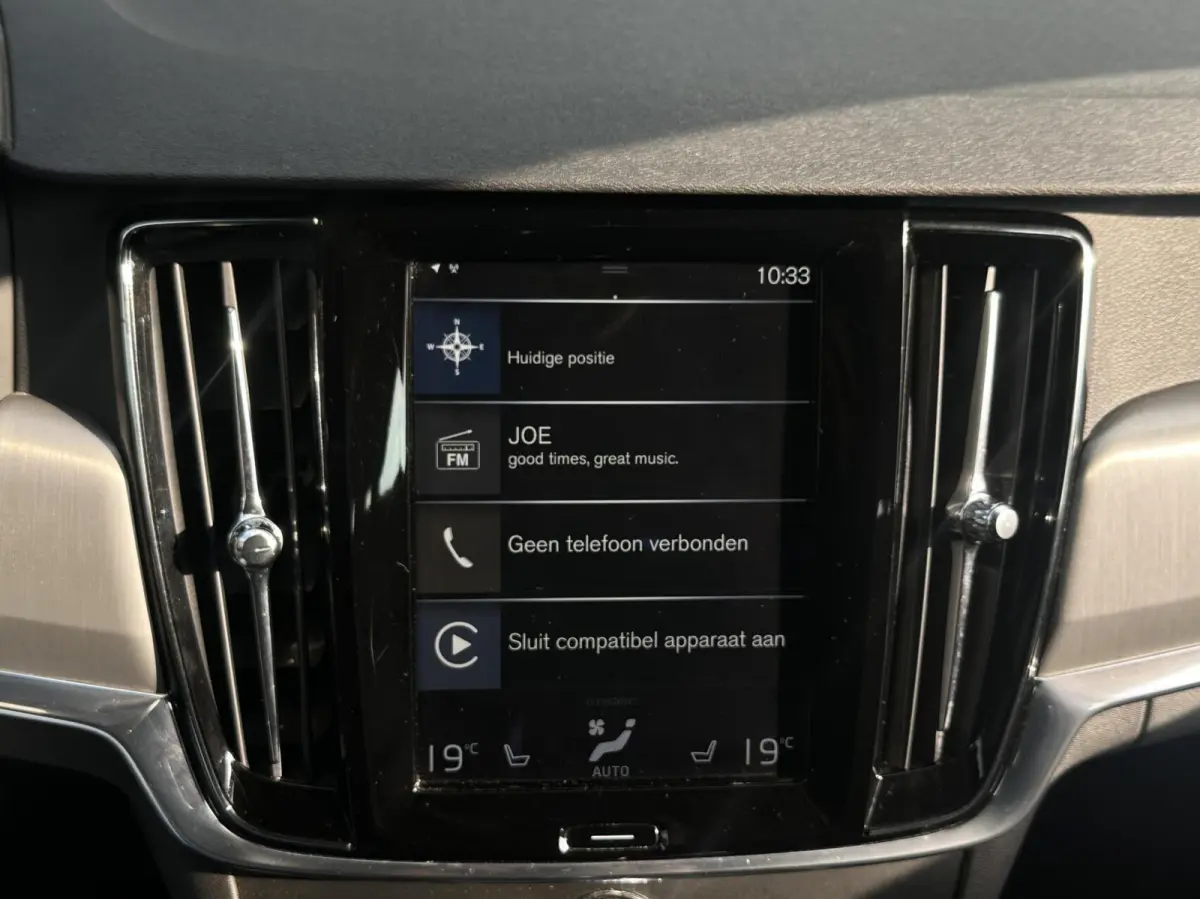 2.0 T5 MOMENTUM NL AUTO, NAP,NAVI, LEDER, ECC-AIRCO, CRUISE-CONTROL, ELEKTRISCHE SPORTSTOELEN, ELEKTRISCHE ACHTERKLEP, 18INCH