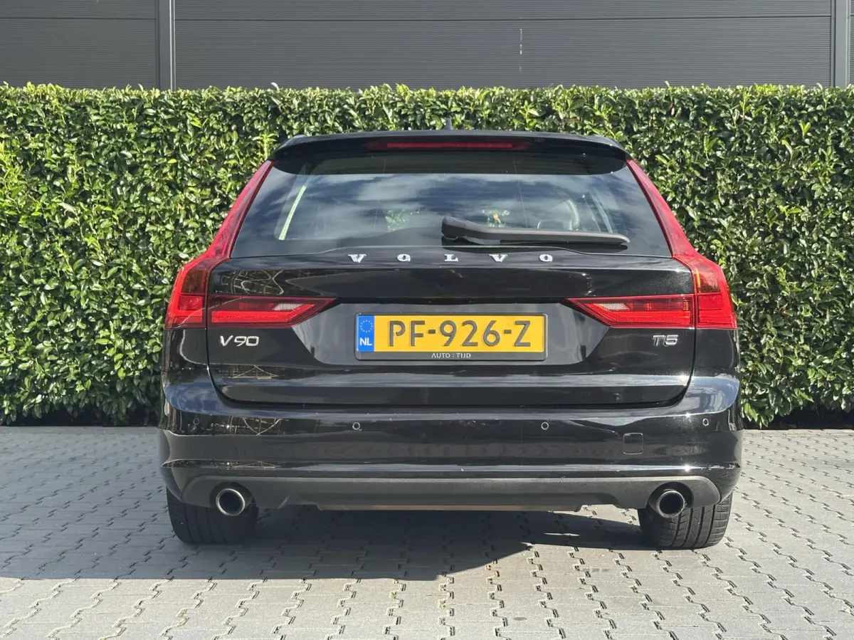 2.0 T5 MOMENTUM NL AUTO, NAP,NAVI, LEDER, ECC-AIRCO, CRUISE-CONTROL, ELEKTRISCHE SPORTSTOELEN, ELEKTRISCHE ACHTERKLEP, 18INCH