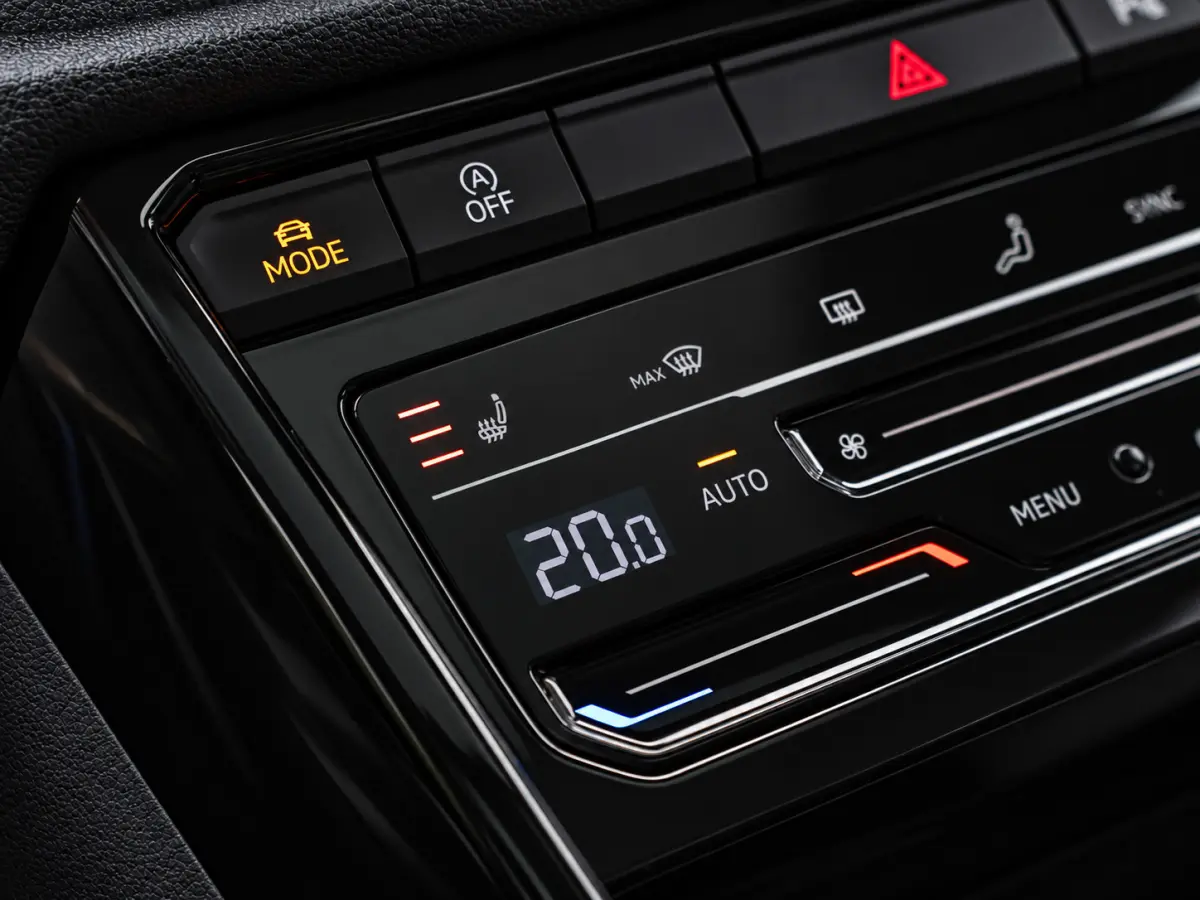 1.5 TSI R-Line|PANO|ACC|18''|MASSAGE|APP|IQ