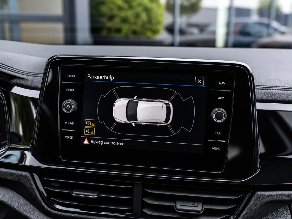 1.5 TSI R-Line|PANO|ACC|18''|MASSAGE|APP|IQ