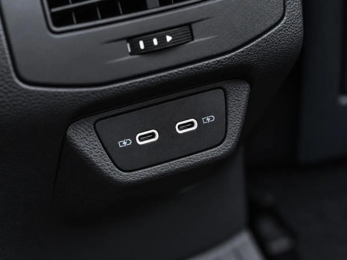 1.5 TSI R-Line|PANO|ACC|18''|MASSAGE|APP|IQ