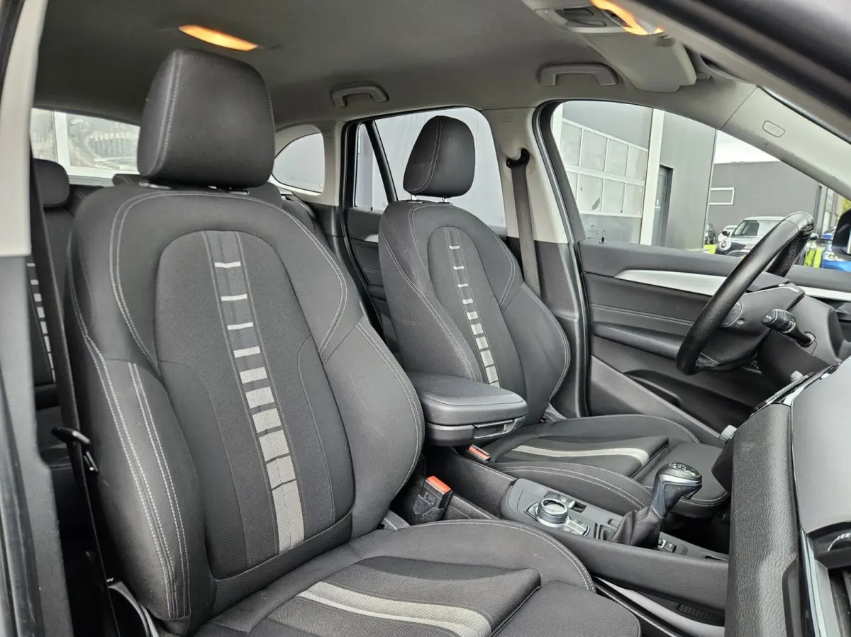 sDrive18i High Executive Automaat | 1e eig | Trekhaak