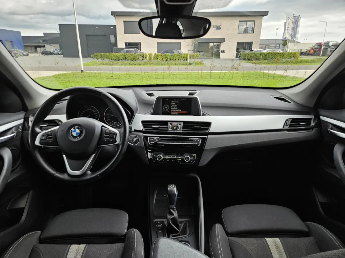 sDrive18i High Executive Automaat | 1e eig | Trekhaak
