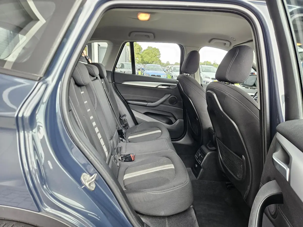 sDrive18i High Executive Automaat | 1e eig | Trekhaak