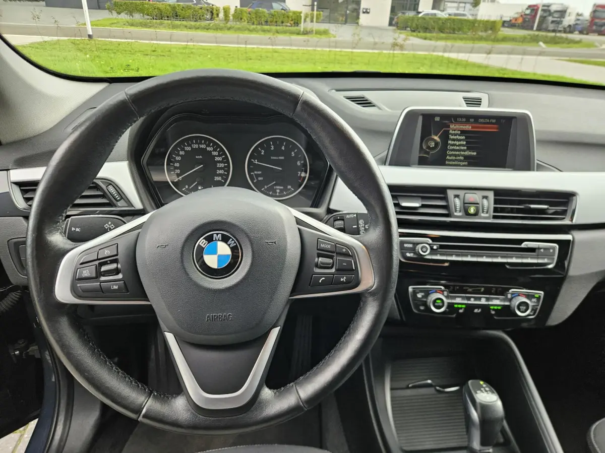 sDrive18i High Executive Automaat | 1e eig | Trekhaak