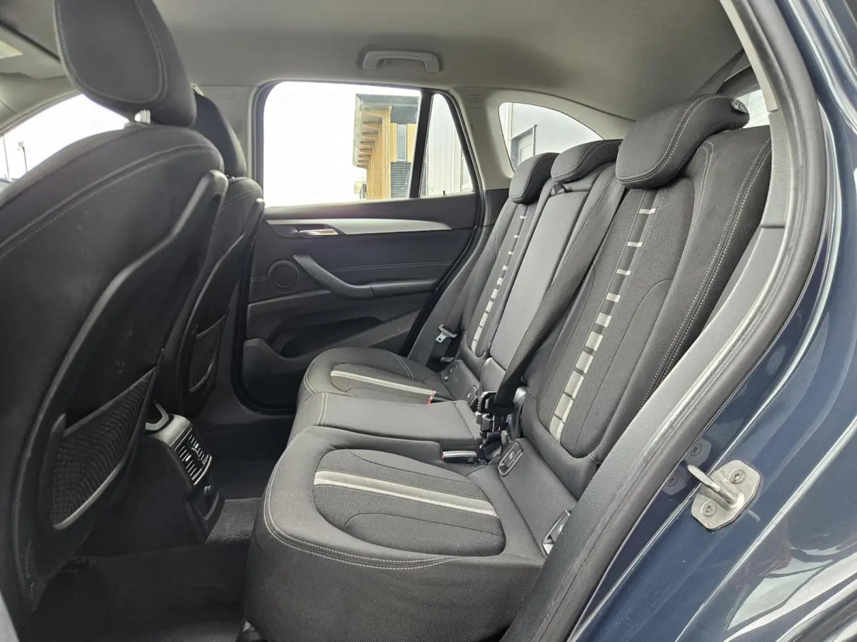 sDrive18i High Executive Automaat | 1e eig | Trekhaak