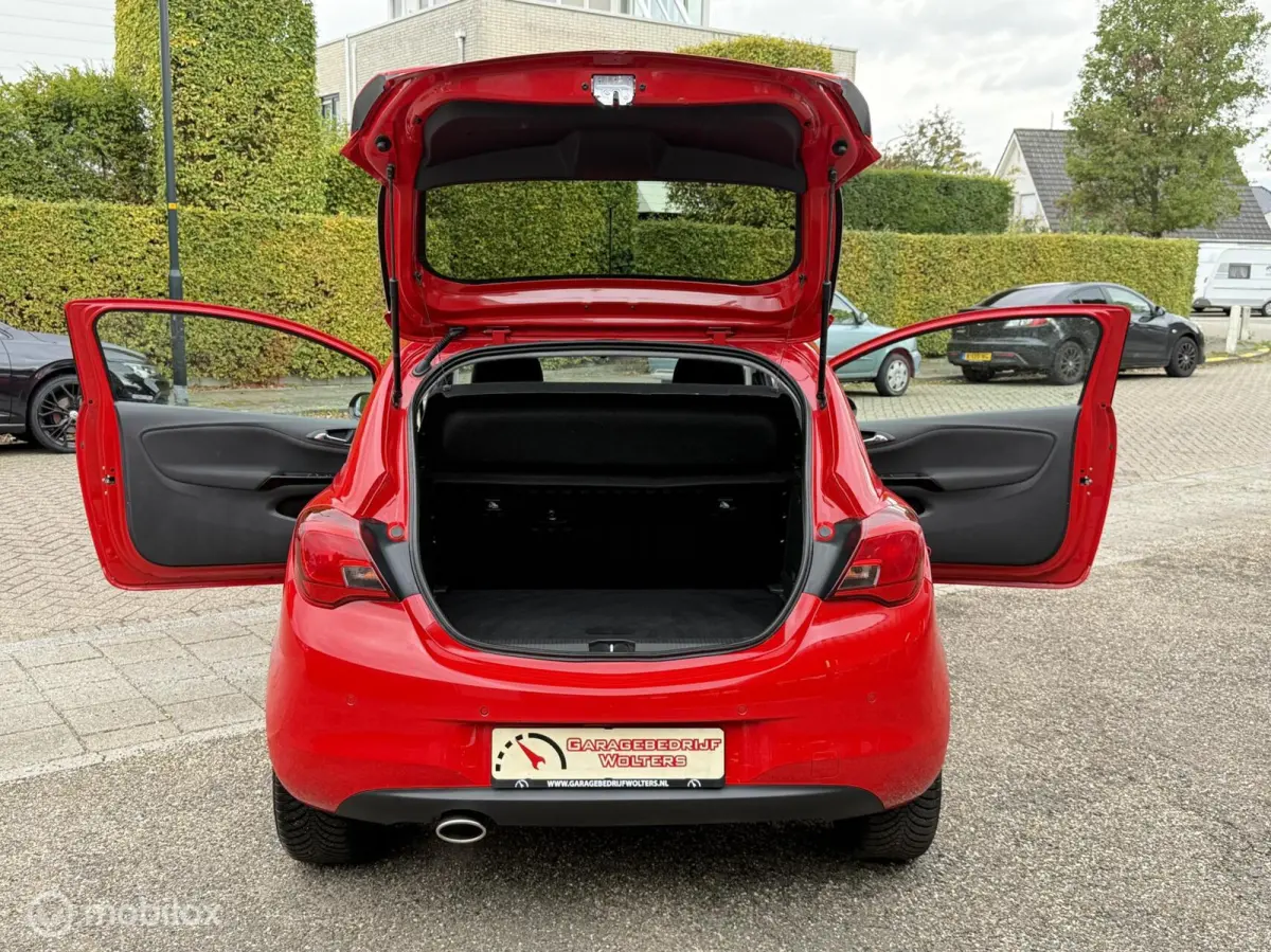 1.4 Color Edition ECC PARKEERSENS. 1STE EIGN.