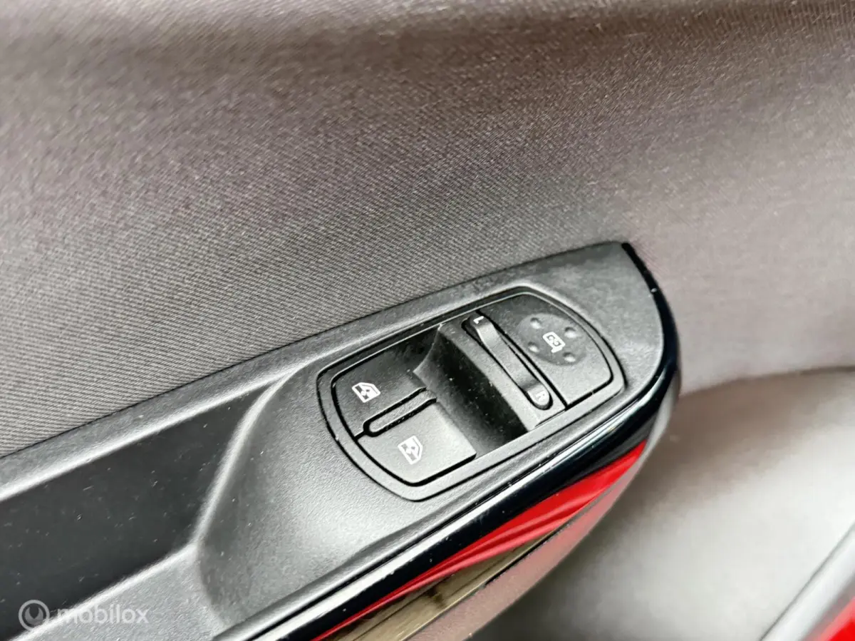 1.4 Color Edition ECC PARKEERSENS. 1STE EIGN.