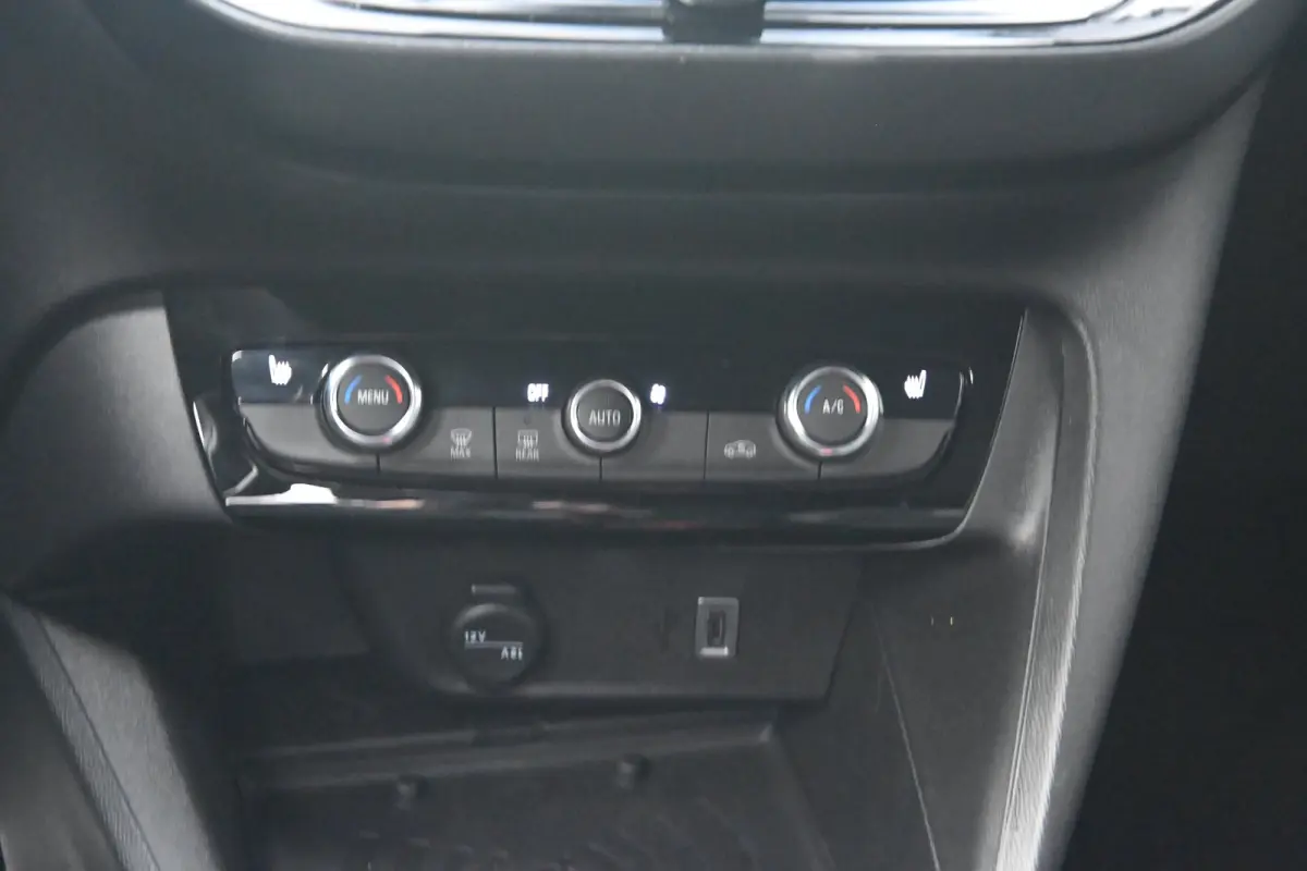 1.2 Turbo Hybrid Ultimate 145pk | Massage | Stuur/Stoelverwarming | LED-Adaptive | Achteruitrijcamera | !!