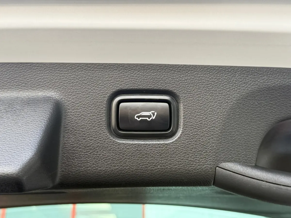 Kia Sportage 1.6 T Plugin GT-PlusLine | leer | panoramadak