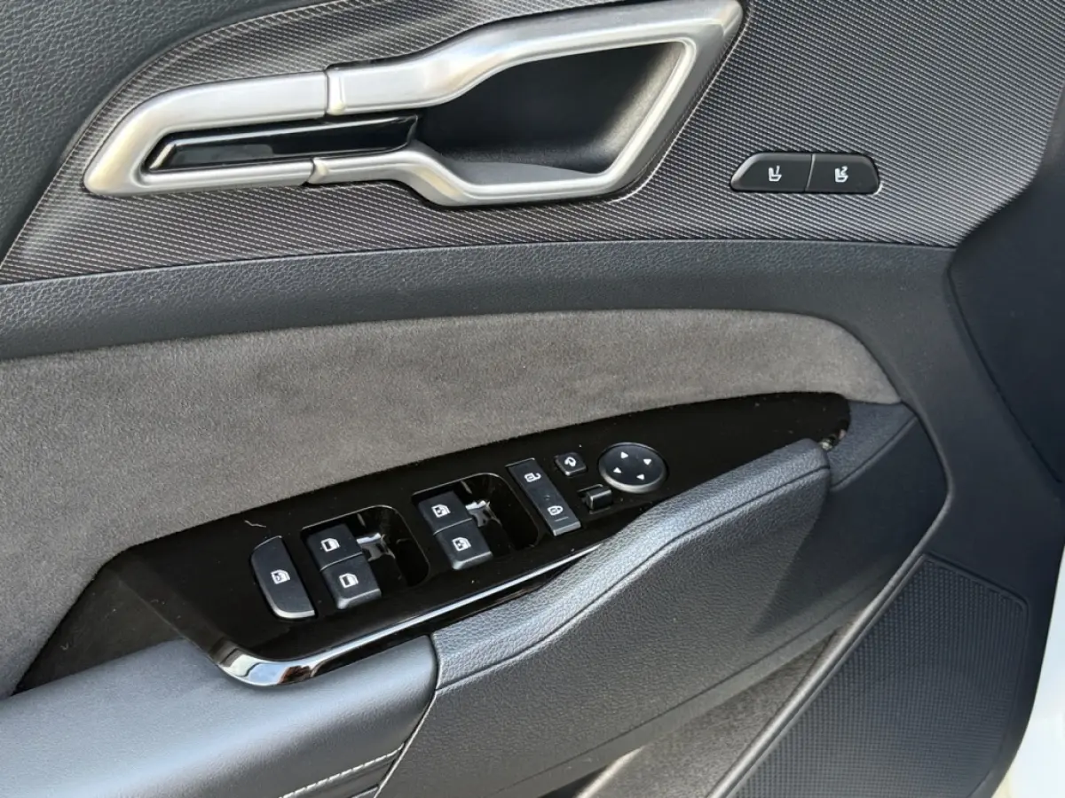 Kia Sportage 1.6 T Plugin GT-PlusLine | leer | panoramadak