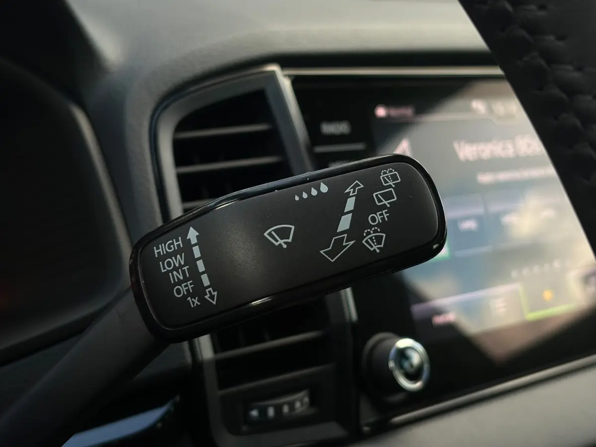 1.5 TSI 150 pk ACT Sportline Business | Achteruitrijcamera | Stoel\stuur verwarming | Apple Carplay |