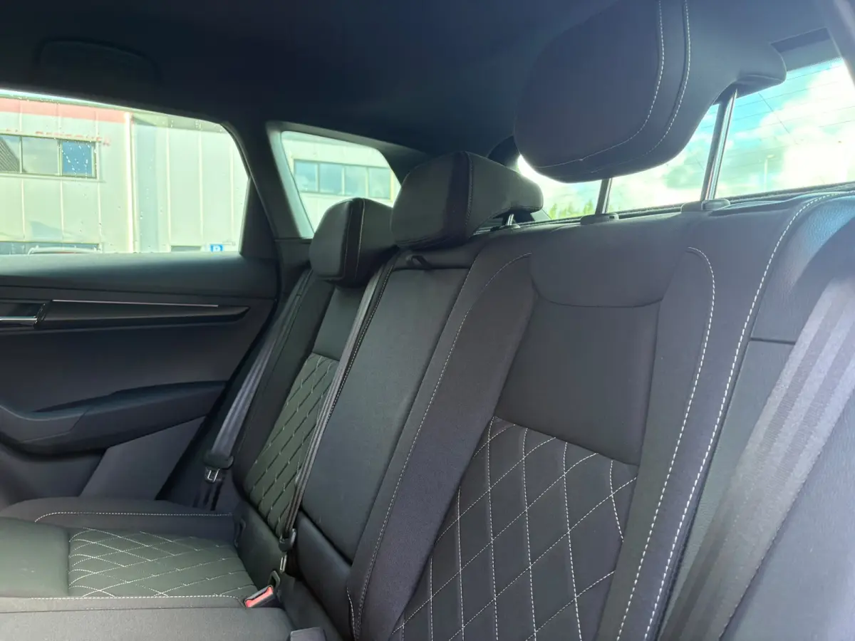 1.5 TSI 150 pk ACT Sportline Business | Achteruitrijcamera | Stoel\stuur verwarming | Apple Carplay |