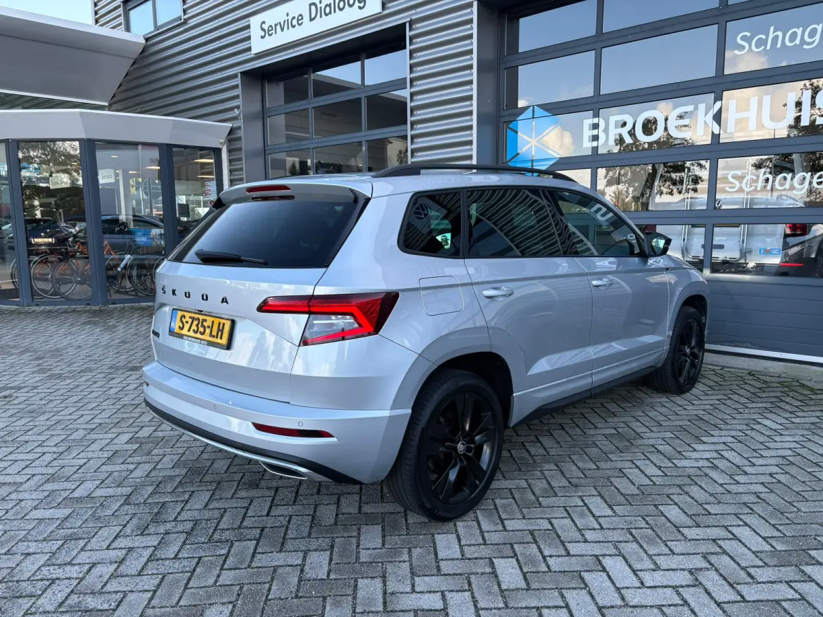 1.5 TSI 150 pk ACT Sportline Business | Achteruitrijcamera | Stoel\stuur verwarming | Apple Carplay |