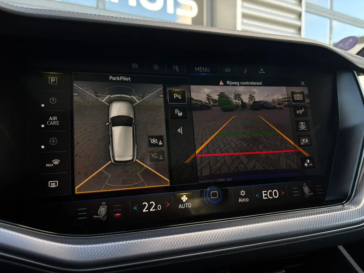 1.5 TSI 150 pk ACT Sportline Business | Achteruitrijcamera | Stoel\stuur verwarming | Apple Carplay |