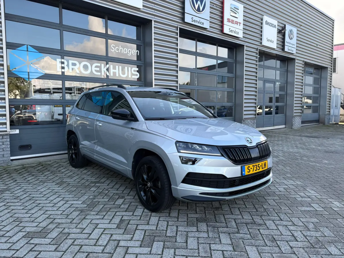 1.5 TSI 150 pk ACT Sportline Business | Achteruitrijcamera | Stoel\stuur verwarming | Apple Carplay |
