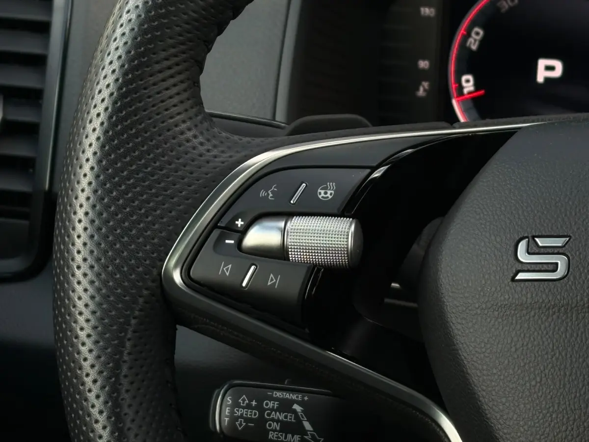 1.5 TSI 150 pk ACT Sportline Business | Achteruitrijcamera | Stoel\stuur verwarming | Apple Carplay |