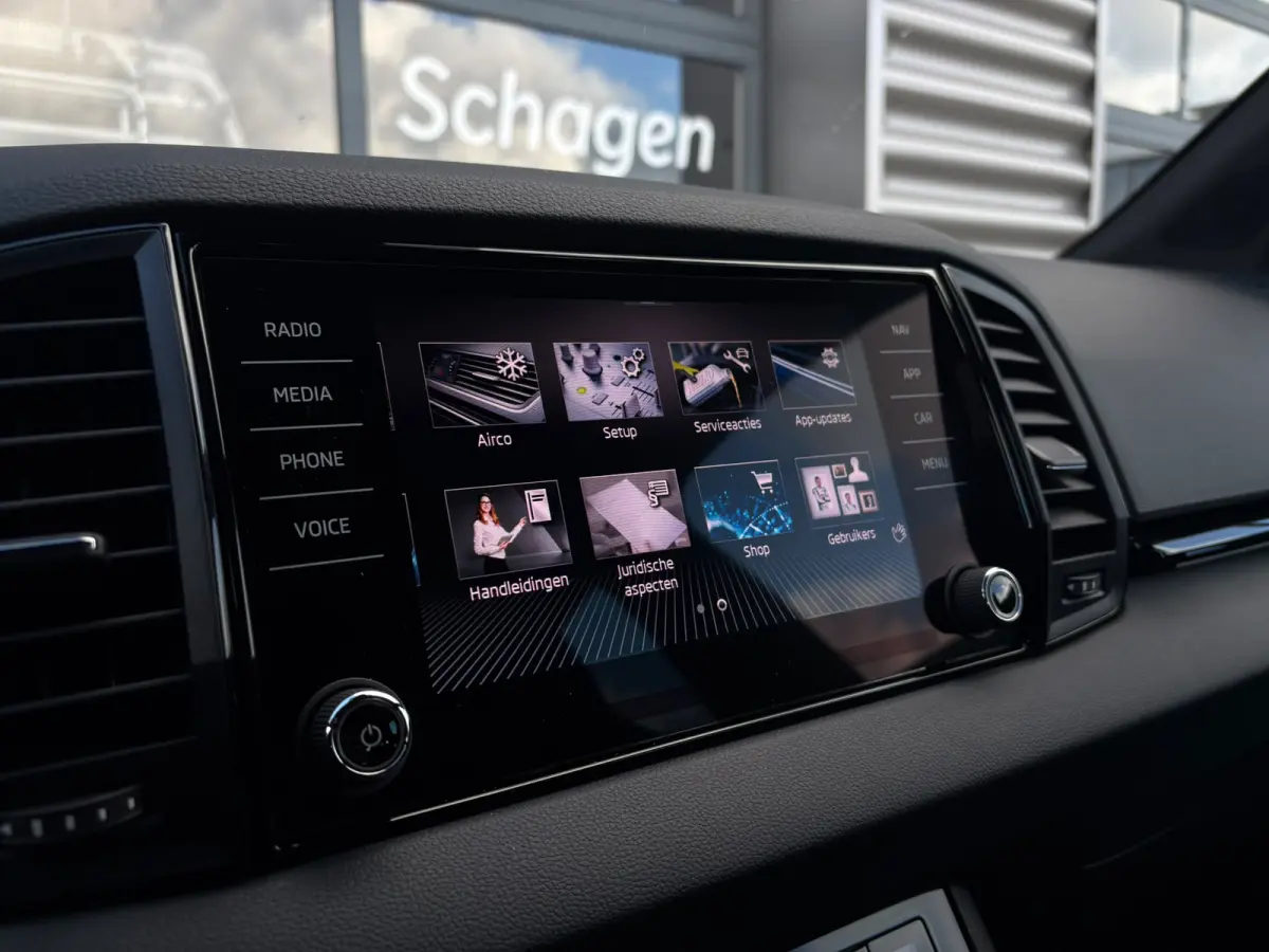 1.5 TSI 150 pk ACT Sportline Business | Achteruitrijcamera | Stoel\stuur verwarming | Apple Carplay |