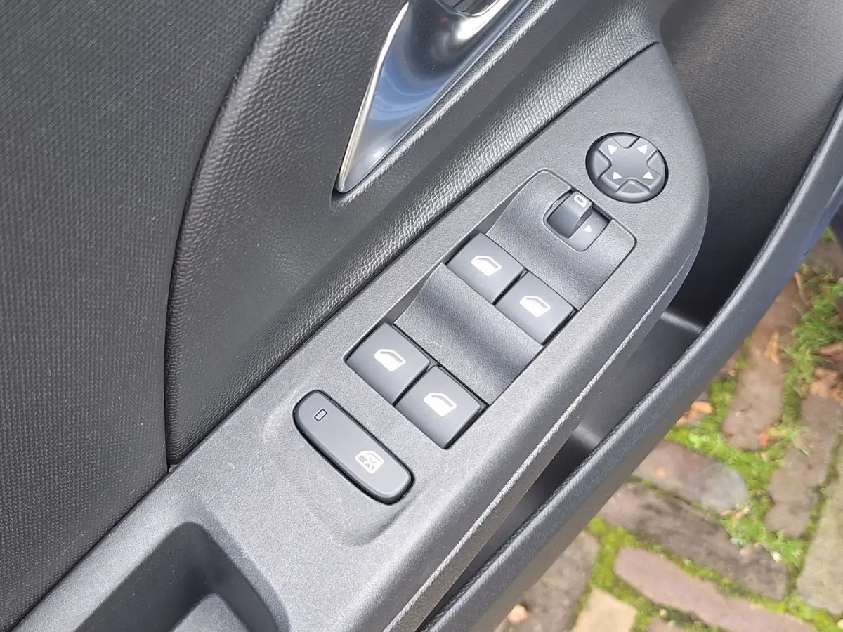 1.2 Edition 101PK /34.000 Km/navi/Apple/Android/Cruise/1e Eig/Garantie
