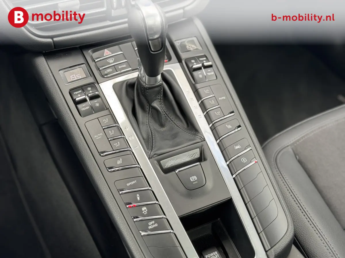 2.0 T Panoramadak Memory Pakket Trekhaak 2000kg Dealer Onderhouden! | Achteruitrijcamera | Stoelverwarming | Navigatie | Apple CarPlay