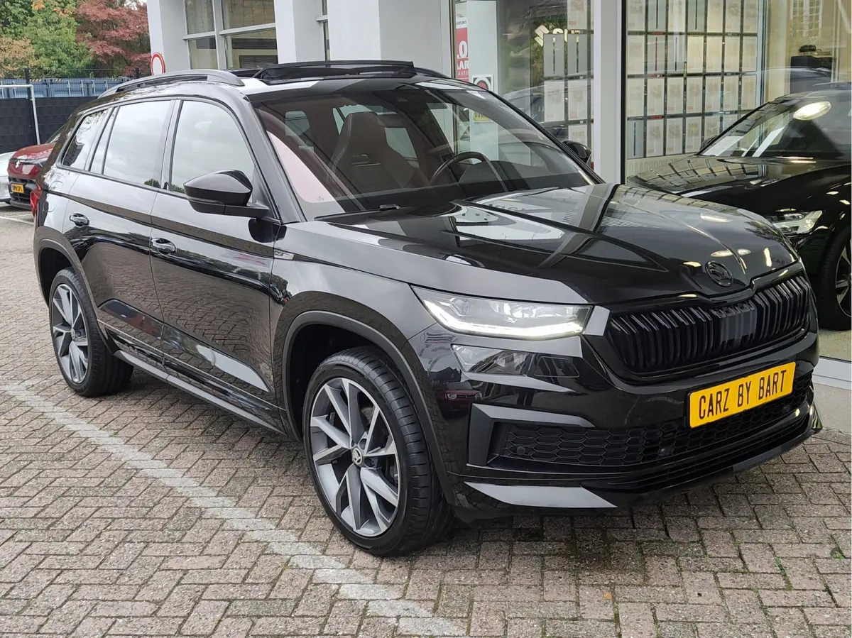 1.5 TSI SPORTLINE BUSINESS AUTOMAAT Memory Seats | Pano | Virtual Cockpit | Mille Miglia velgen