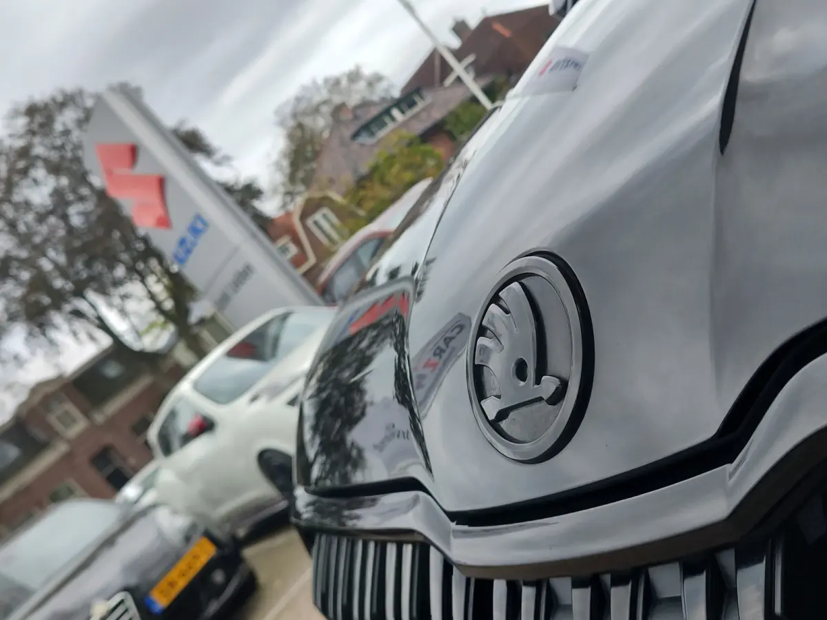 1.5 TSI SPORTLINE BUSINESS AUTOMAAT Memory Seats | Pano | Virtual Cockpit | Mille Miglia velgen