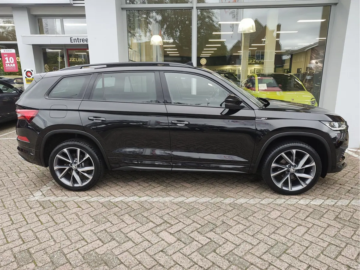1.5 TSI SPORTLINE BUSINESS AUTOMAAT Memory Seats | Pano | Virtual Cockpit | Mille Miglia velgen