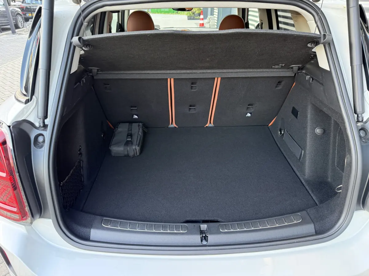 1.5 Cooper SE ALL4 Pano/H&K/Leder