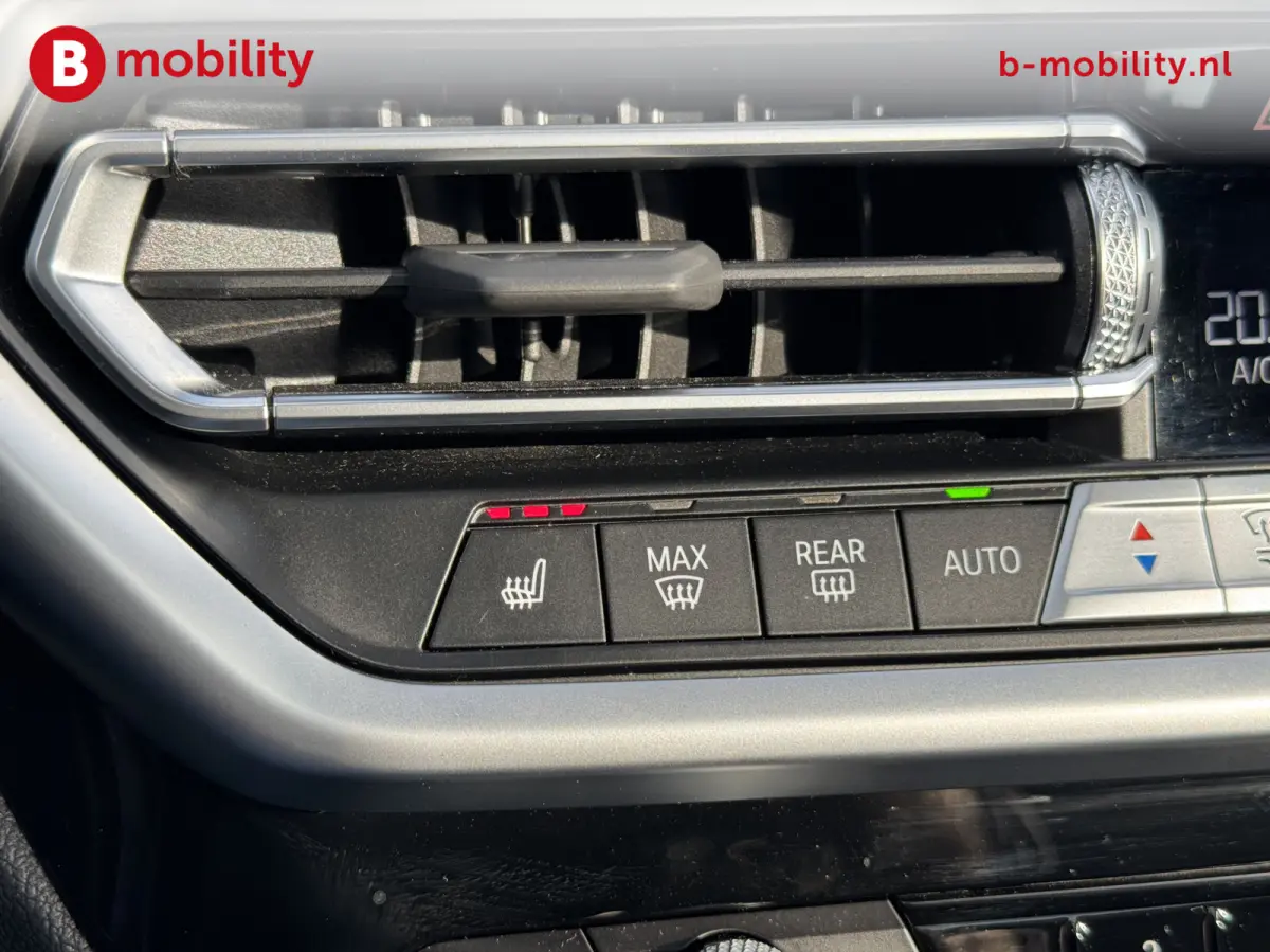 High Executive M-Sport 80 kWh SOH 100% Panoramadak NL Auto! | Elektrische Stoelen | Achteruitrijcamera | Adaptive Cruise Control