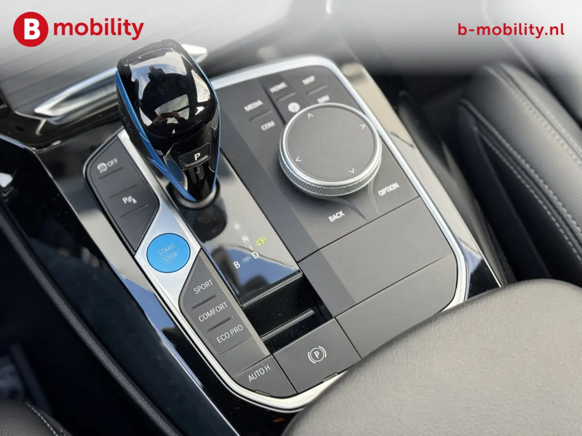 High Executive M-Sport 80 kWh SOH 100% Panoramadak NL Auto! | Elektrische Stoelen | Achteruitrijcamera | Adaptive Cruise Control