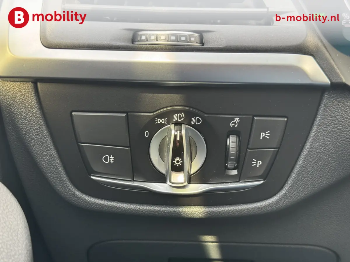 High Executive M-Sport 80 kWh SOH 100% Panoramadak NL Auto! | Elektrische Stoelen | Achteruitrijcamera | Adaptive Cruise Control