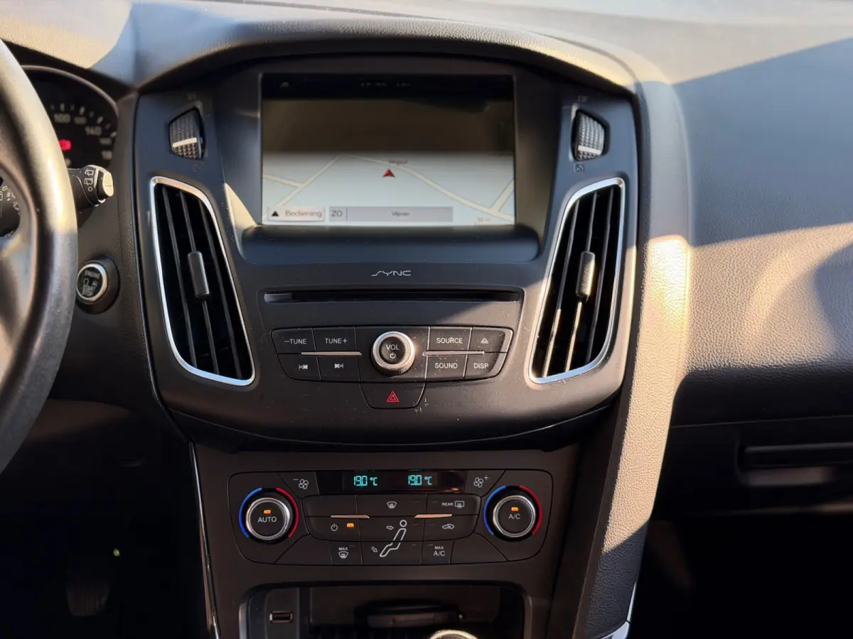 1.0 Titanium 2017 NAVI AIRCO Trekh APK NAP!