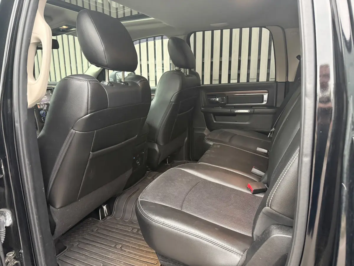 1500 5.7 V8 LARAMIE / LPG / Lage bijtelling