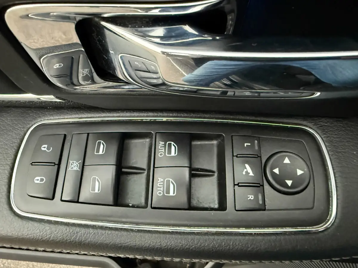 1500 5.7 V8 LARAMIE / LPG / Lage bijtelling