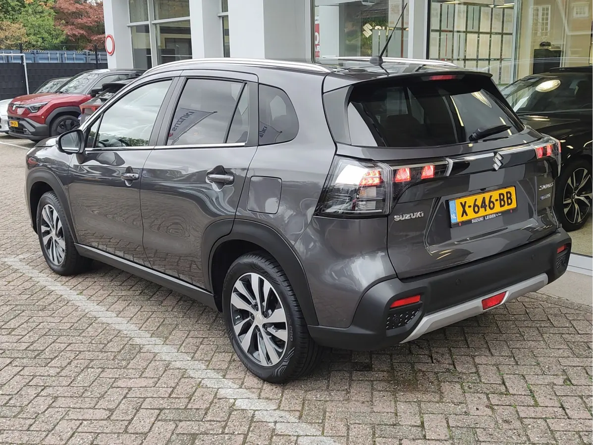 1.4 BOOSTERJET STYLE SMART HYBRID 4-seizoenenbanden | 360 Camera | Stoelverwarming
