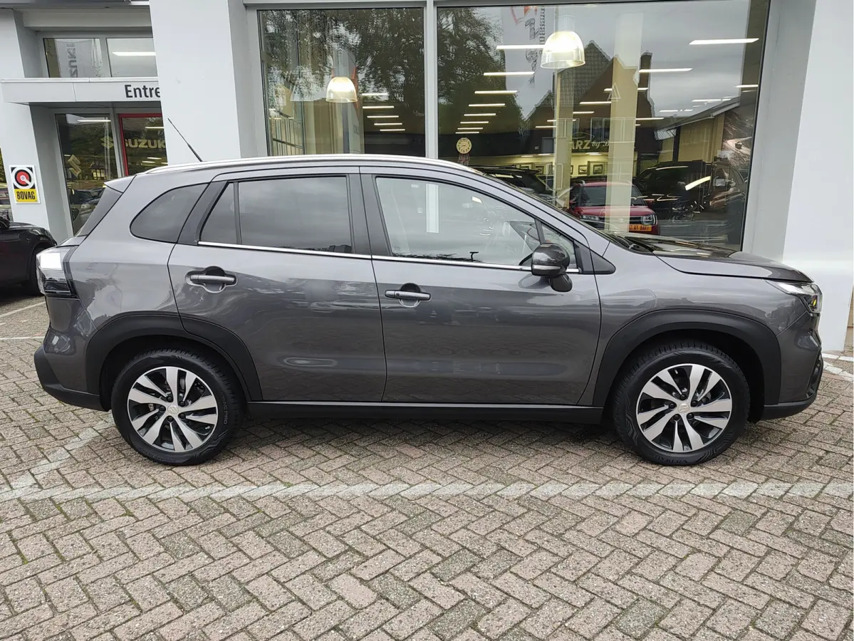 1.4 BOOSTERJET STYLE SMART HYBRID 4-seizoenenbanden | 360 Camera | Stoelverwarming