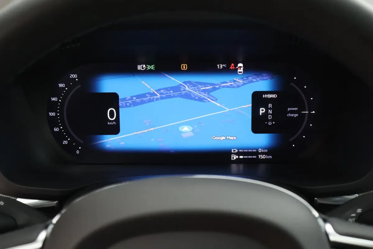 2.0 T6 Plug-in hybrid AWD Plus Dark Trekhaak Camera Memory Keyless Panoramadak Navigatie