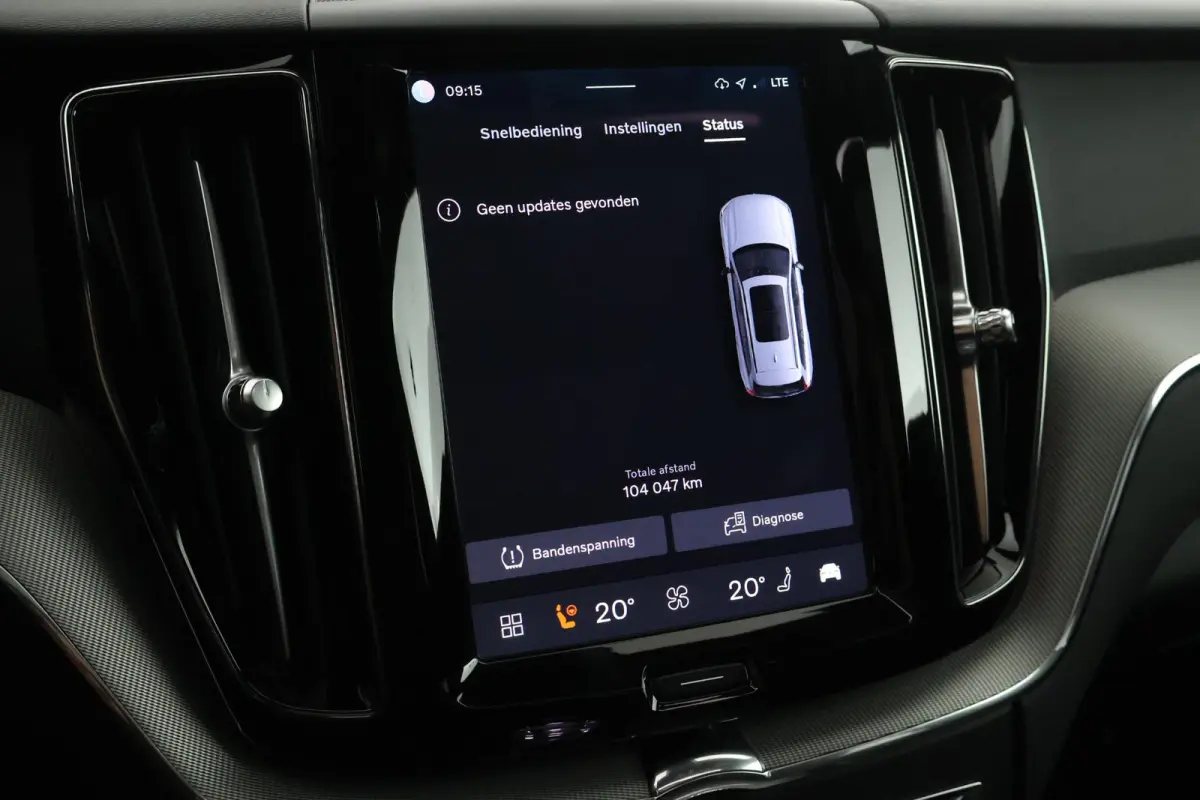 2.0 T6 Plug-in hybrid AWD Plus Dark Trekhaak Camera Memory Keyless Panoramadak Navigatie