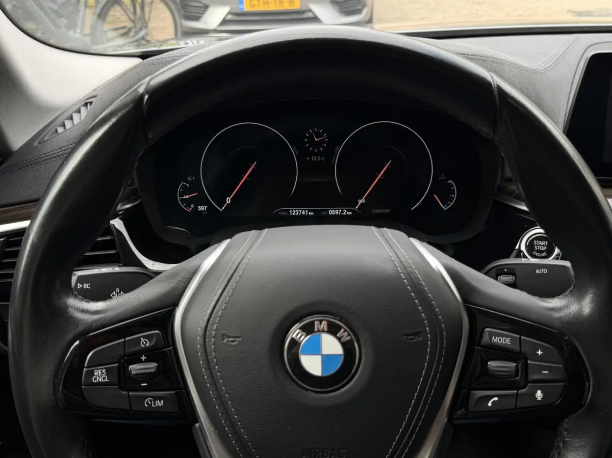520i Luxury Led, Pano, Digidash, Leer, H/K..