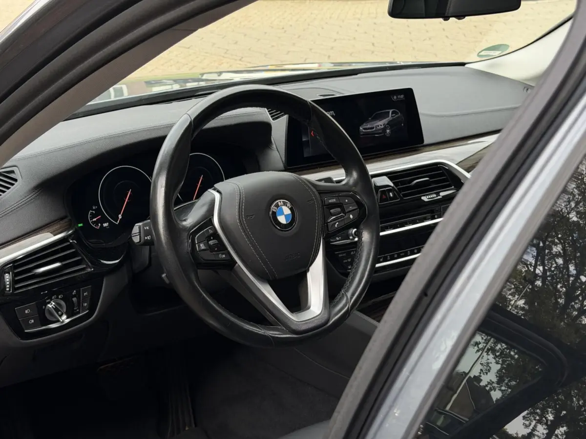 520i Luxury Led, Pano, Digidash, Leer, H/K..