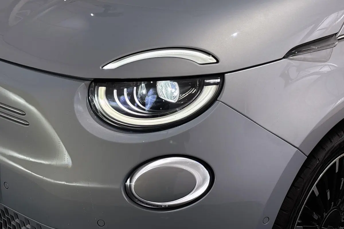 La Prima 42 kWh Pano Leder Stoelverwarming JBL Camera Apple CarPlay