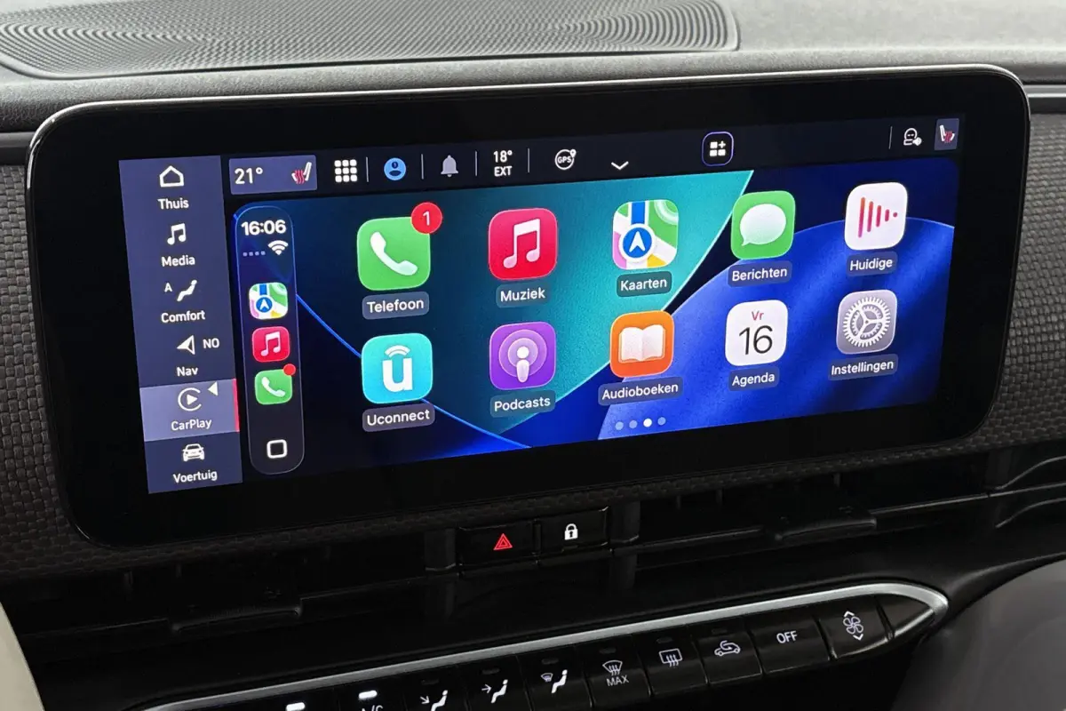 La Prima 42 kWh Pano Leder Stoelverwarming JBL Camera Apple CarPlay