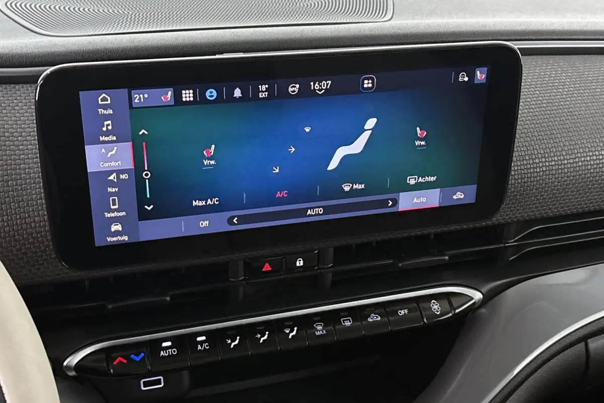 La Prima 42 kWh Pano Leder Stoelverwarming JBL Camera Apple CarPlay