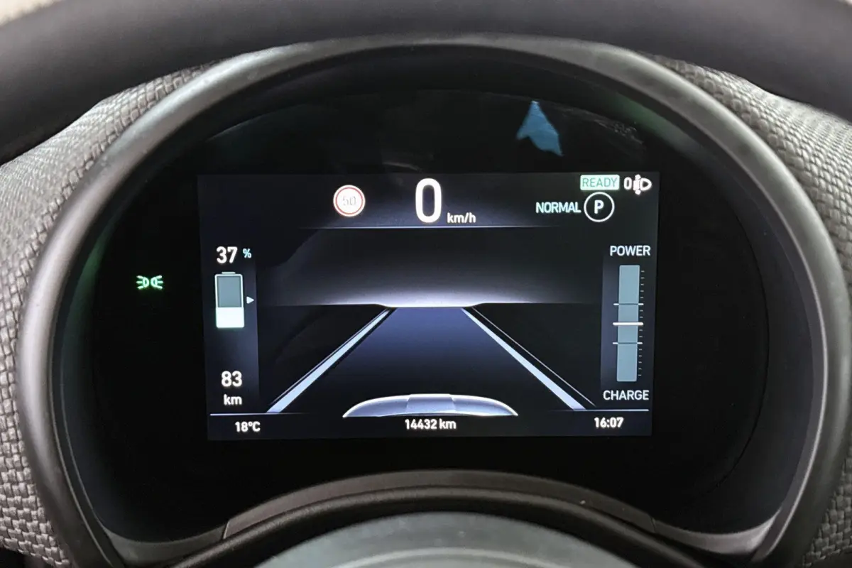 La Prima 42 kWh Pano Leder Stoelverwarming JBL Camera Apple CarPlay