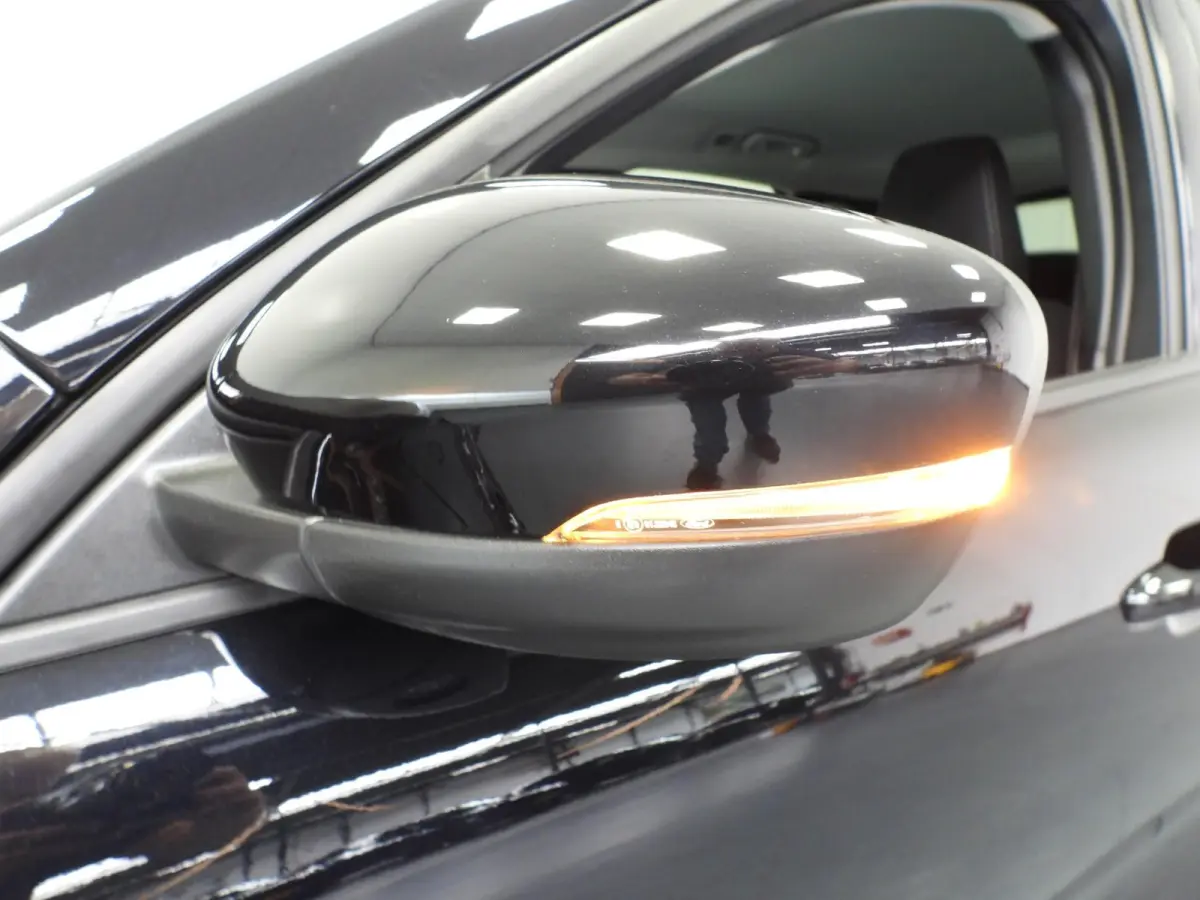 2.5 PHEV Plug-In Active NAVI/CAMERA/LED/HEAD-UP/18"LMV!