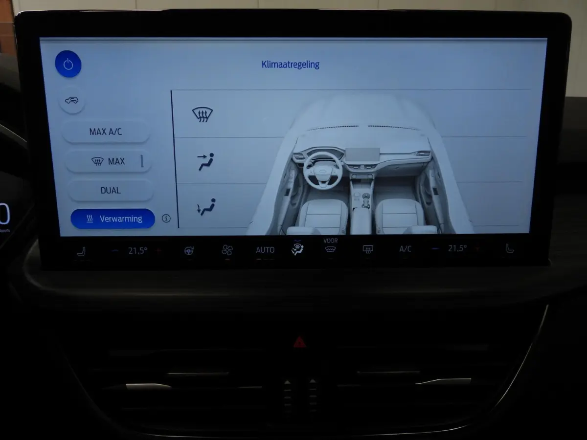 2.5 PHEV Plug-In Active NAVI/CAMERA/LED/HEAD-UP/18"LMV!