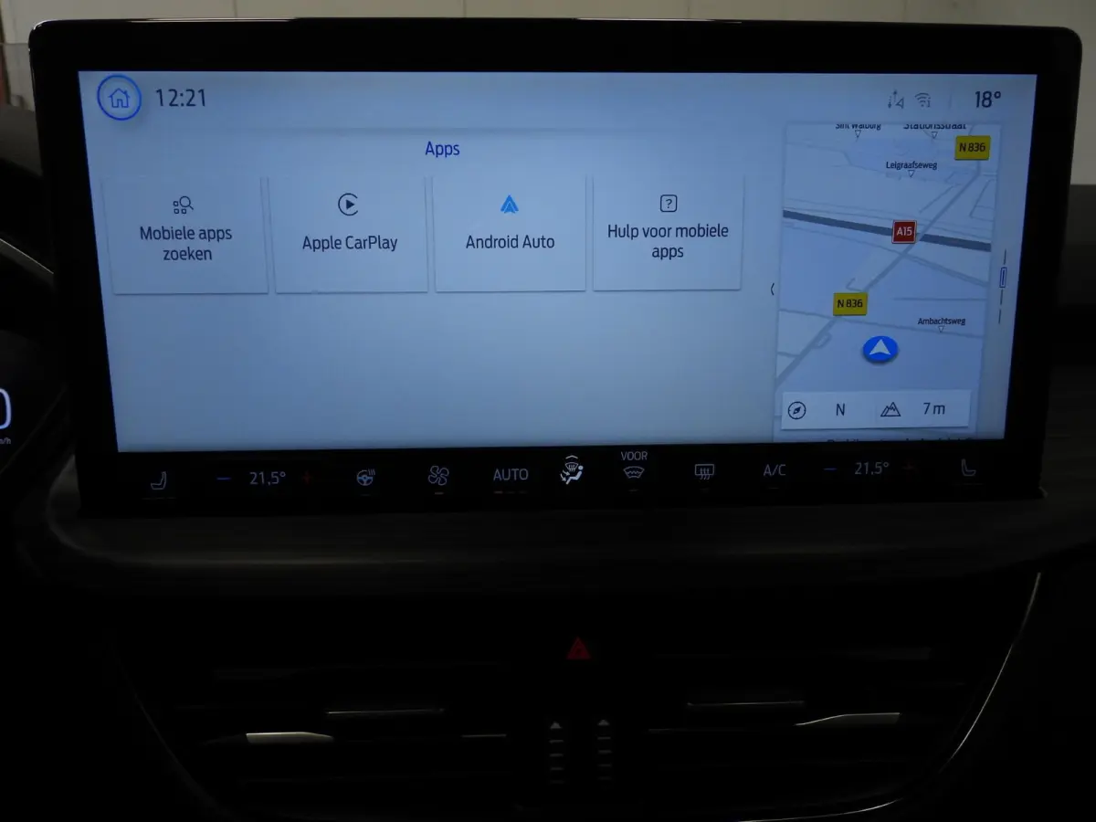 2.5 PHEV Plug-In Active NAVI/CAMERA/LED/HEAD-UP/18"LMV!