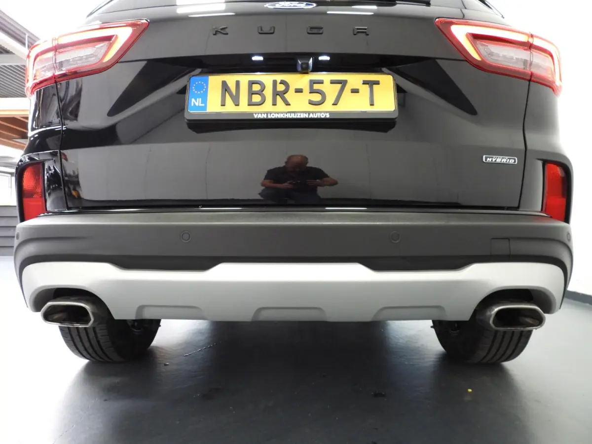 2.5 PHEV Plug-In Active NAVI/CAMERA/LED/HEAD-UP/18"LMV!