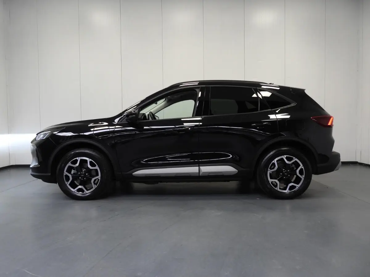 2.5 PHEV Plug-In Active NAVI/CAMERA/LED/HEAD-UP/18"LMV!