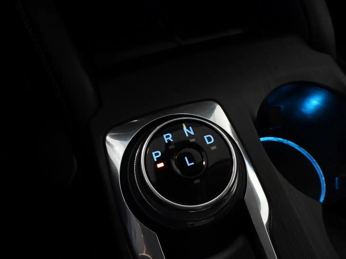 2.5 PHEV Plug-In Active NAVI/CAMERA/LED/HEAD-UP/18"LMV!